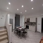 Casa Aci Gioja